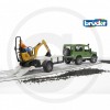 Bruder Land Rover Defender avec remorque simple essieu, mini-pelle JCB + figurine